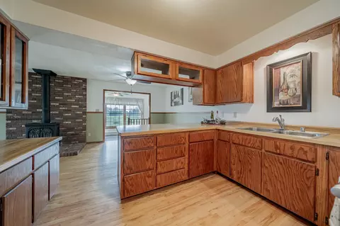 2211 W Capitol Dr, Appleton, WI 54914 photo 10