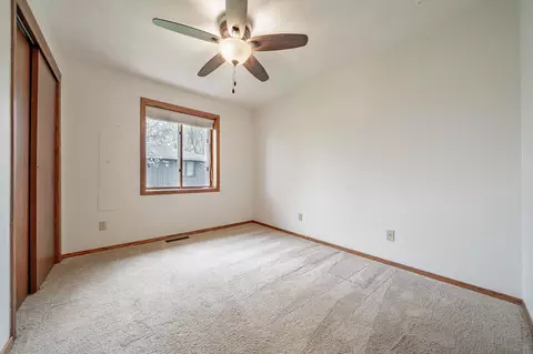 2211 W Capitol Dr, Appleton, WI 54914 photo 16
