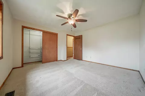 2211 W Capitol Dr, Appleton, WI 54914 photo 21