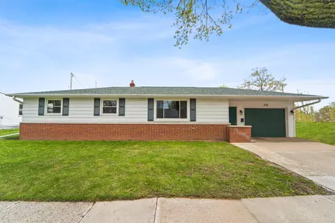 322 W 3rd St, Kimberly, WI 54136