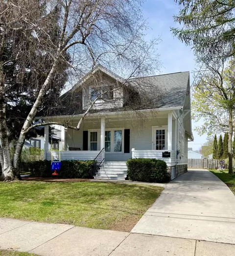 1241 Walnut St, Oshkosh, WI 54901
