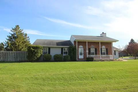 1225 Hiawatha Dr, Appleton, WI 54914