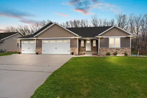 3622 Church Rd, Green Bay, WI 54311