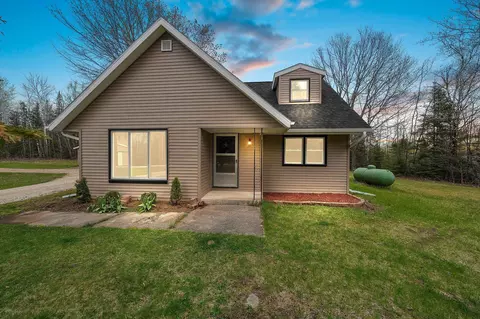 n9052 Pines Road, Wausaukee, WI 54177