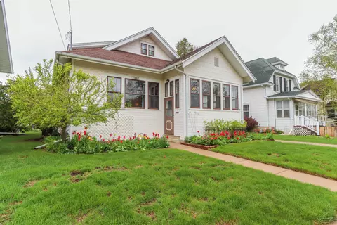 1407 Ontario St, Oshkosh, WI 54901