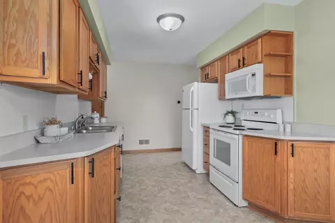 1615 N Gillett St, Appleton, WI 54914 photo 9