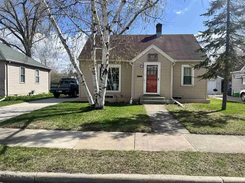 628 Wilson St, Neenah, WI 54956