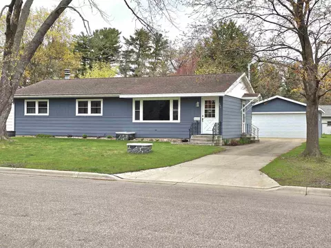 243 N Humphrey Cir, Shawano, WI 54166