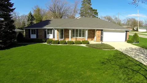 100 St Francis Dr, Green Bay, WI 54301