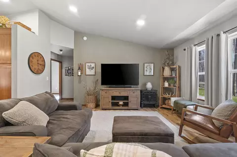 6541 Pioneer Dr, Abrams, WI 54101 photo 9