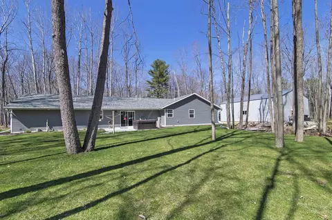 6541 Pioneer Dr, Abrams, WI 54101 photo 2