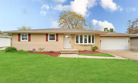 206 S Fidelis St, Appleton, WI 54915