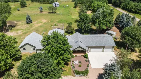 e8314 Seefeld Road, New London, WI 54961