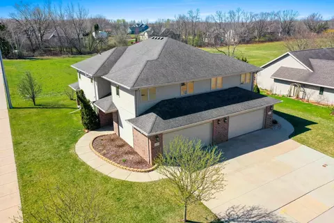 1319 Cherry St, Kaukauna, WI 54130