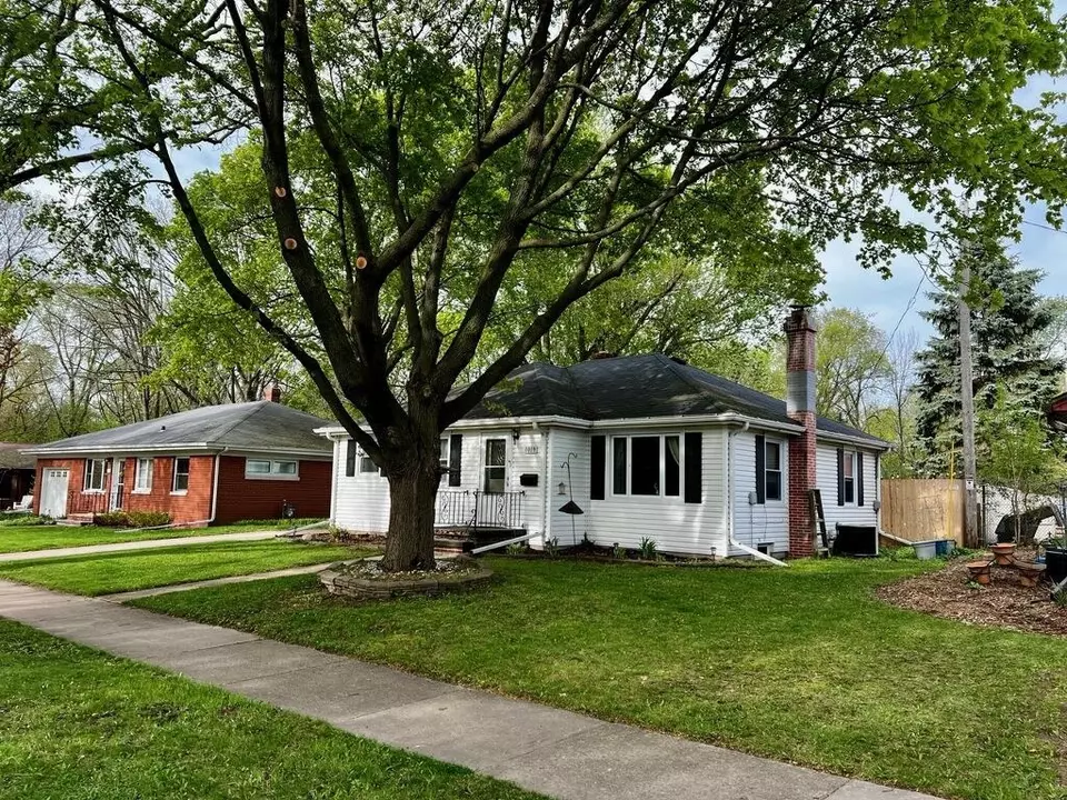  1019 Nawada Ct, Appleton, WI 54911 photo 2