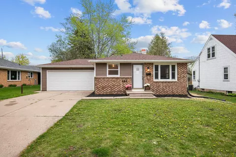 444 N Winnebago St, De Pere, WI 54115
