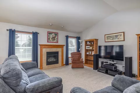 Living - 2091 W Noelle Ln, Appleton, WI 54913 photo 1 of 2