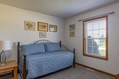 Bedroom - 2091 W Noelle Ln, Appleton, WI 54913 photo 3 of 3