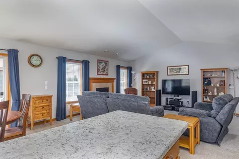 Living - 2091 W Noelle Ln, Appleton, WI 54913 photo 2 of 2