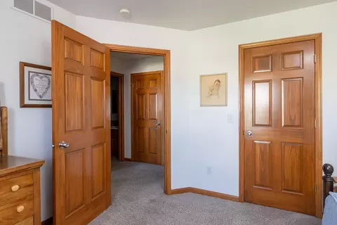 Entry Way - 2091 W Noelle Ln, Appleton, WI 54913 photo 2 of 3