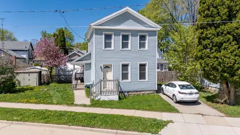 1423 Harrison St, Oshkosh, WI 54901