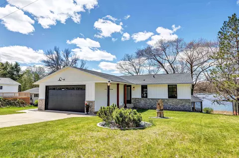 10653 Green Meadow Ln, Coleman, WI 54112
