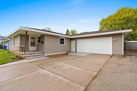 1717 E John St, Appleton, WI 54915 photo 4