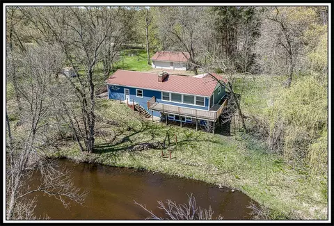 n3372 Alm Lane, Waupaca, WI 54981