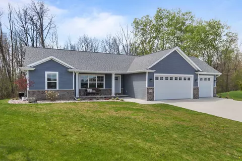 n1734 Baileys Harbor Road, Greenville, WI 54942