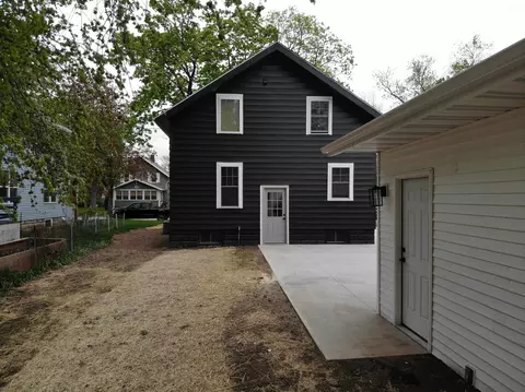 Exterior - 709 E Circle St, Appleton, WI 54911 photo 8 of 10