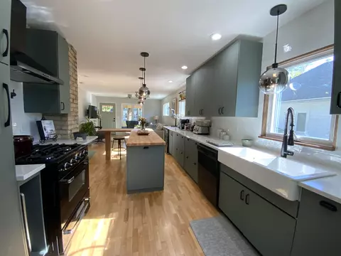 Kitchen - 709 E Circle St, Appleton, WI 54911 photo 2 of 7