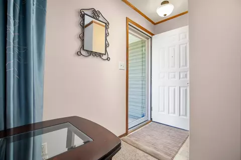2409 S Kernan Ave, Appleton, WI 54915 photo 2