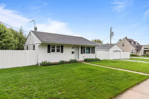 429 W Foster St, Appleton, WI 54915
