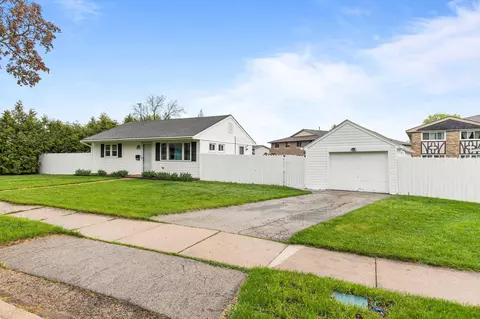 429 W Foster St, Appleton, WI 54915 photo 2