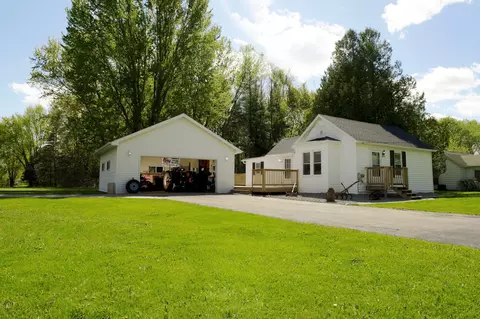 w7751 Elm Street, Shiocton, WI 54170
