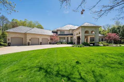 2501 Riverside Dr, Kaukauna, WI 54130