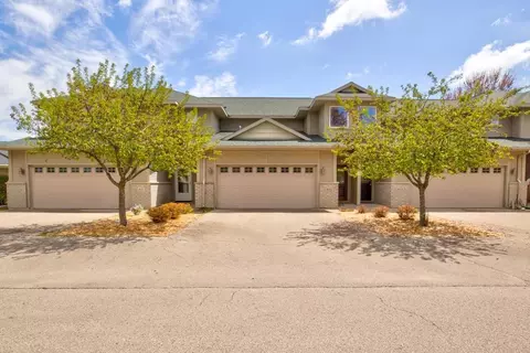 802 Mallard Way, Marinette, WI 54143