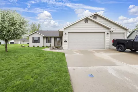 1751 Jaimee Dr, Omro, WI 54963