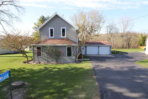 w6644 Center Valley Road, Shiocton, WI 54170