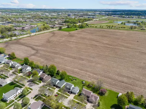 View/Area - 1609 E Wyndmere Dr, Appleton, WI 54913 photo 3 of 5