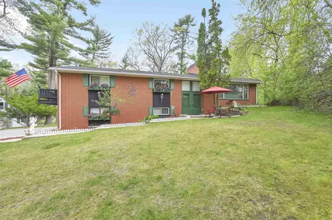 2835 St Ann Dr, Green Bay, WI 54311