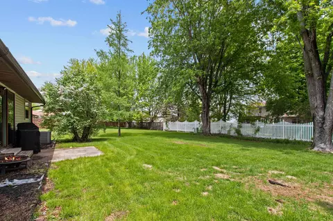 3124 N Bluemound Dr, Appleton, WI 54913 photo 27