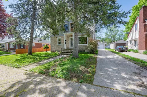 1177 Dousman St, Green Bay, WI 54303