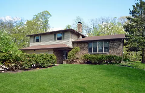 1640 Happiness Cir, Green Bay, WI 54311
