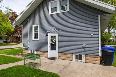 1019 N Fair St, Appleton, WI 54911 photo 2