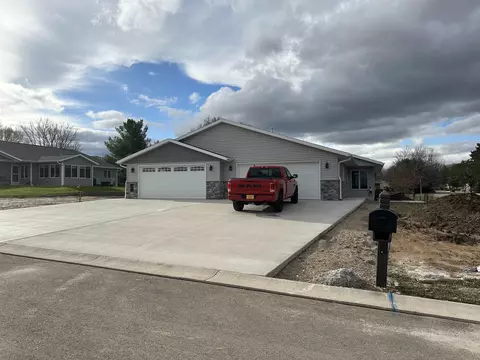 1638 Balsam Ct, Shawano, WI 54166