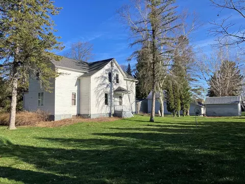 205 S Grand Ave, Forestville, WI 54213