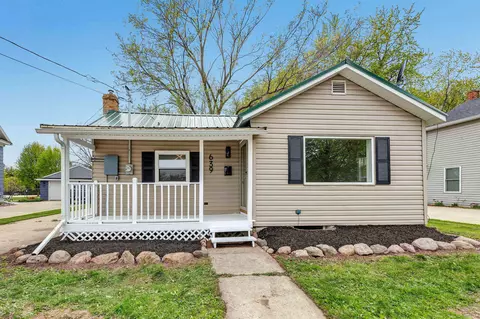 639 Reid St, De Pere, WI 54115