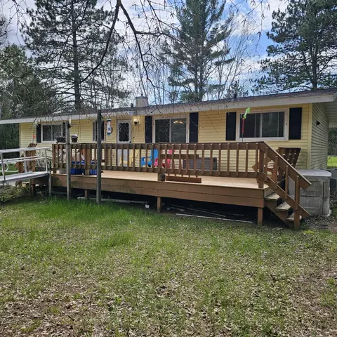5006 Pine Lake Rd, Rhinelander, WI 54501