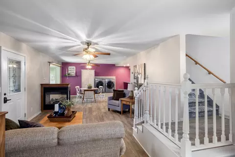 542 N State St, Appleton, WI 54911 photo 4